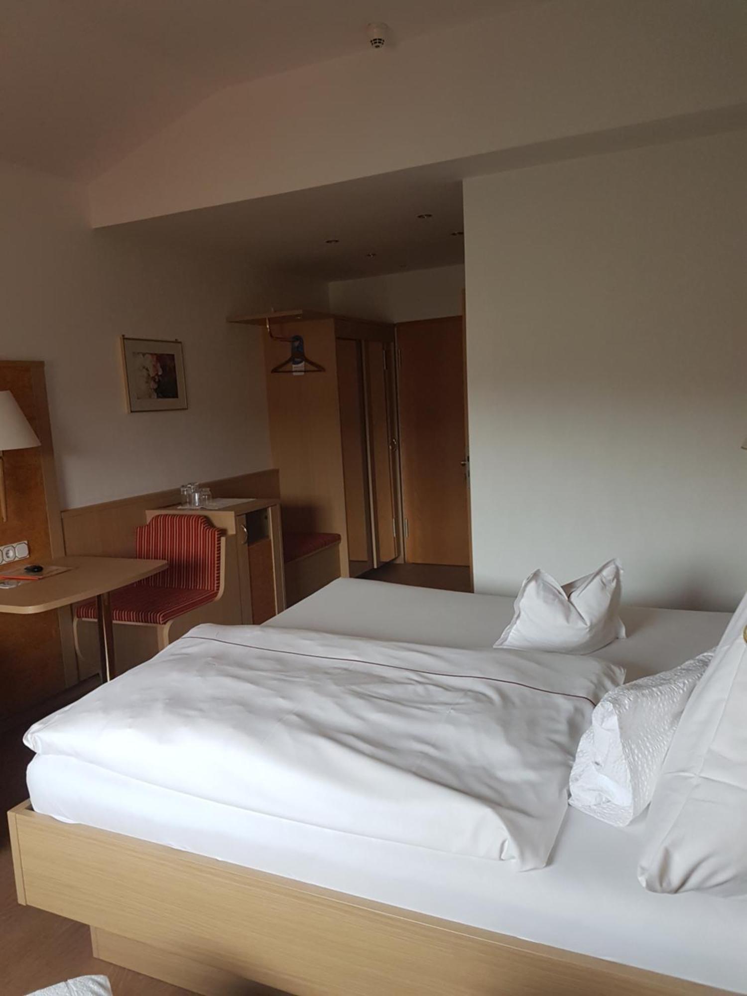 Hotel Muehlenthal Gmbh Schwalbach Ngoại thất bức ảnh